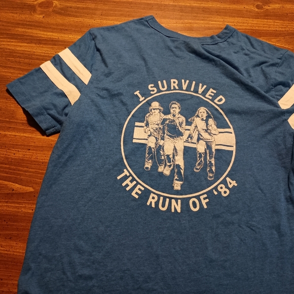 STRANGER THINGS T-SHIRT - Large // Netflix TV Sport Jersey Athletic tee shirt - Picture 9 of 9